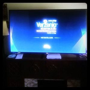 Samsung 60in 1 1/2 years old